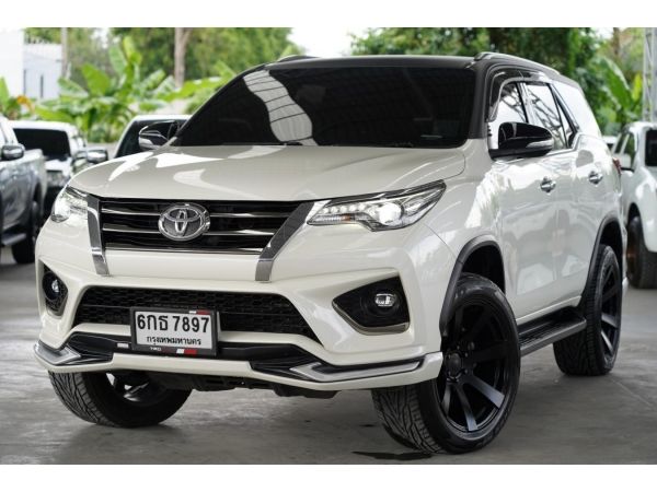 2017 TOYOTA FORTUNER 2.8 TRD 4WD